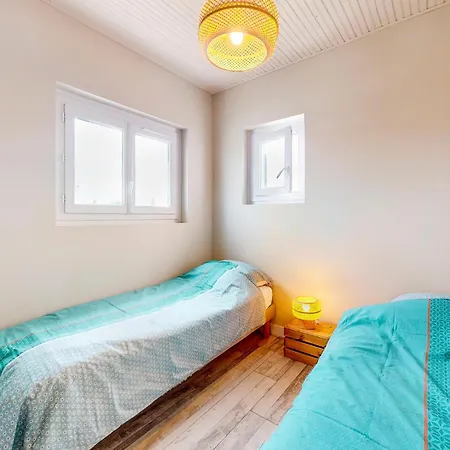 Lovely In Lepine With Kitchen Holiday home