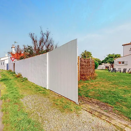 Lovely In Lepine With Kitchen Holiday home *
