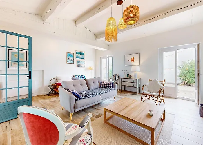 3 Bedroom Stunning In L'Epine (Vendee)